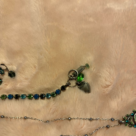 MARIANA Jewelry Set - Picture 5 of 8